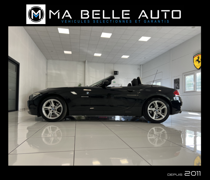BMW Z4 Roadster Sdrive23i 204 Luxe 2.5L 6 cylindres 2010 / carnet / parfait état / 321 euros mensuel