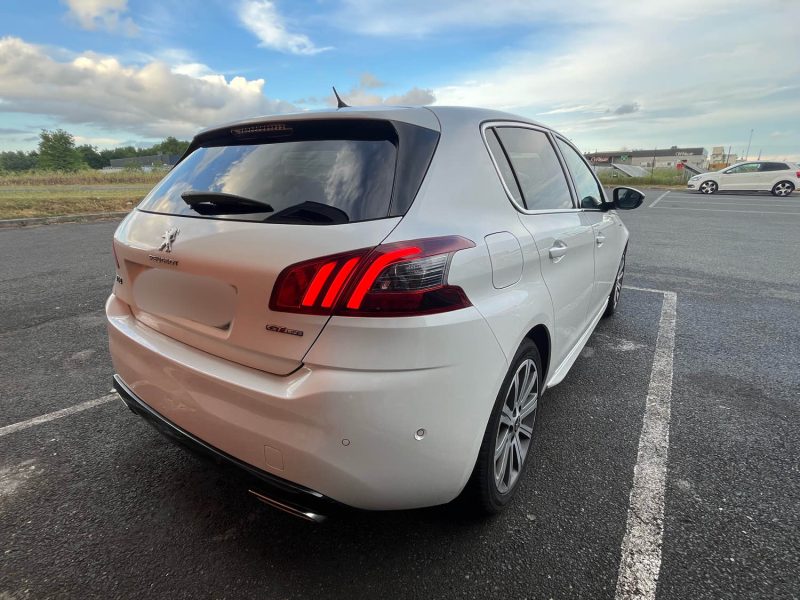 PEUGEOT 308 II 1.5 BLUEHDI 130CH FINITION GT LINE BOITE AUTO - ENTRETIEN OK - GARANTIE 6 MOIS 