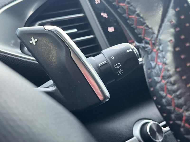 PEUGEOT 308 II 1.5 BLUEHDI 130CH FINITION GT LINE BOITE AUTO - ENTRETIEN OK - GARANTIE 6 MOIS 