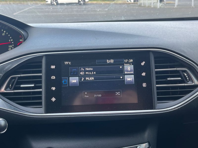 PEUGEOT 308 II 1.6 HDI 92CH FINITION STYLE ENTRETIEN OK - GARANTIE 6 MOIS - FACTURE DISPONIBLE 