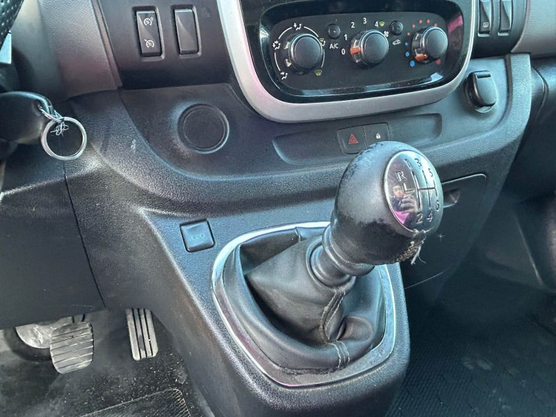 RENAULT TRAFIC 1.6 DCI 120CH L1H1 FINITION GRAND CONFORT - ENTRETIENT OK - FACTURE DISPONIBLE - GARANTIE 6 MOIS  