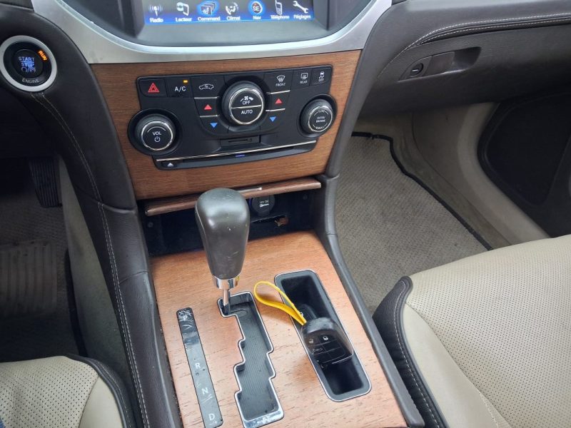 LANCIA THEMA 3.0 MJT V6 239 PLATINIUM BVA TOIT PANORAMIQUE SIEGE VENTILE 