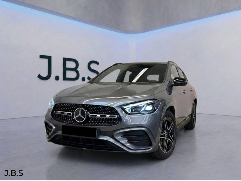 MERCEDES-BENZ GLA 220 4MATIC AMG LINE PANO MULTIBEAM NIGHT KEYLESS 19\" 2024