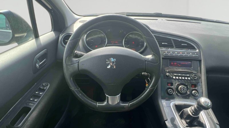 PEUGEOT 5008 2.0 HDI 150ch PREMIUM PACK 2010