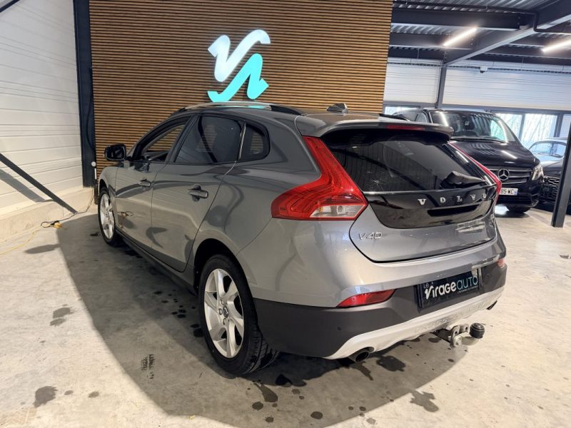 Volvo V40 Cross Country - 2015 - D3 150 ch - BVA - Finition Momentum - GPS - Sièges chauffants 