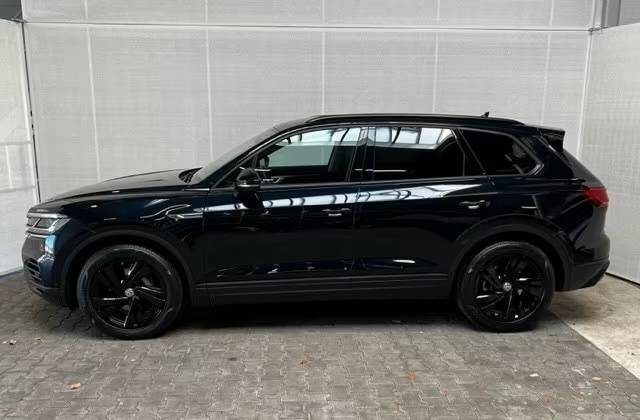 VOLKSWAGEN TOUAREG 3.0 V6 TDI 286ch / IQ LIGHT / SUSPENSION PNEUMATIQUE / HUD / R-LINE
