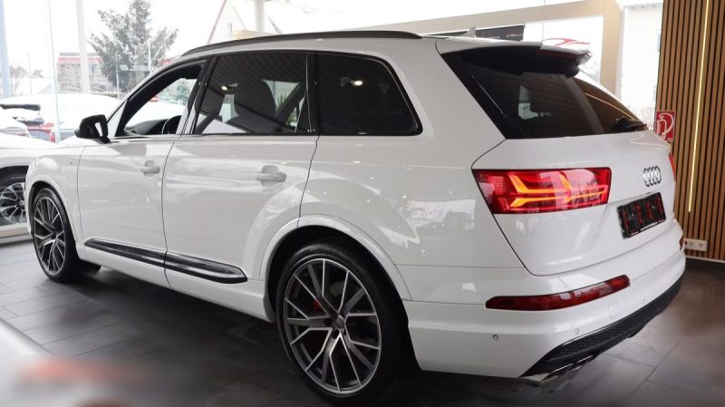 Audi SQ7 V8 4.0 TDI 435ch / Matrix LED / 7 places / BOSE / Quattro