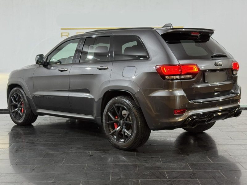 Jeep Grand Cherokee 6.4 V8 HEMI SRT 468ch / Toit ouvrant panoramique / Harman Kardon / Sièges ventil