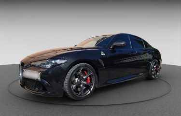 ALFA ROMEO GIULIA QUADRIFOGLIO 510ch / CARBONE / HARMAN KARDON / CAMÉRA / PACK SPORT