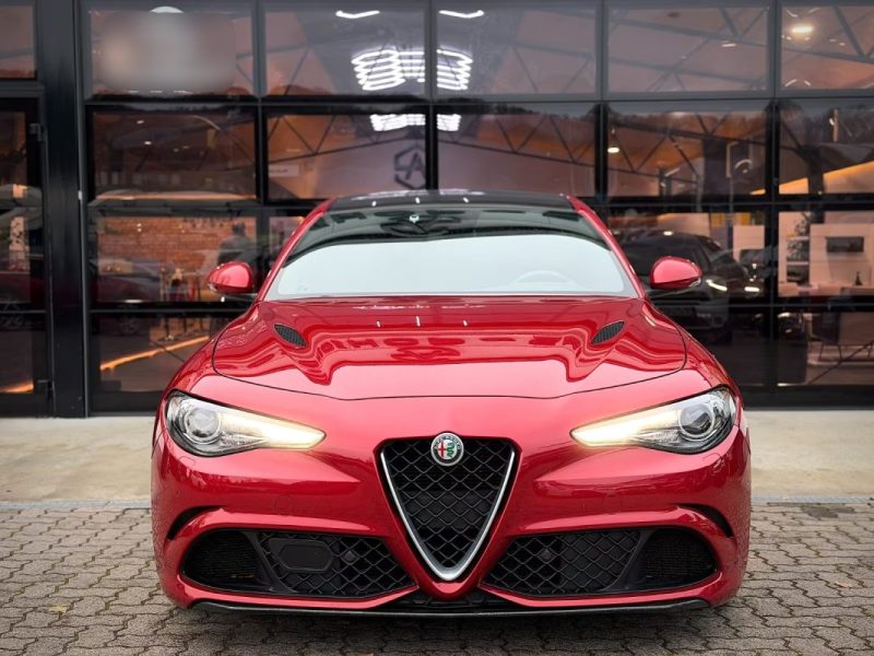ALFA ROMEO GIULIA QUADRIFOGLIO 510ch / CARBONE / HARMAN KARDON / ACC / ROSSO COMPETIZIONE