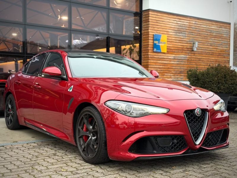 ALFA ROMEO GIULIA QUADRIFOGLIO 510ch / CARBONE / HARMAN KARDON / ACC / ROSSO COMPETIZIONE