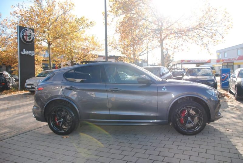 ALFA ROMEO STELVIO QUADRIFOGLIO 510ch / Toit ouvrant / Harman Kardon / ACC / Q4