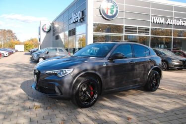 ALFA ROMEO STELVIO QUADRIFOGLIO 510ch / Toit ouvrant / Harman Kardon / ACC / Q4