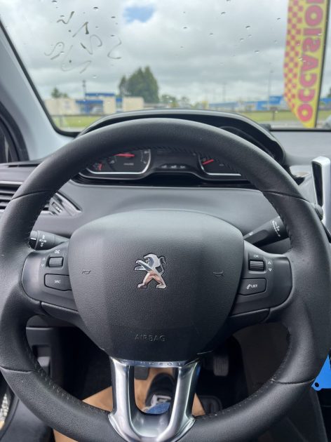 PEUGEOT 208 1.2 VTI ALLURE 5P 2013