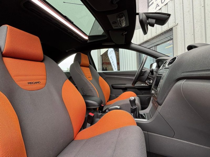 FORD  FOCUS ST 2.5L 225CV Xénon Toe Gps 