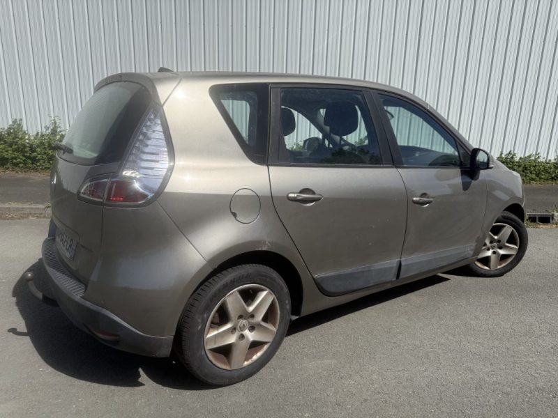 RENAULT SCENIC 3 1.6 DCI - 16V TURBO 2012