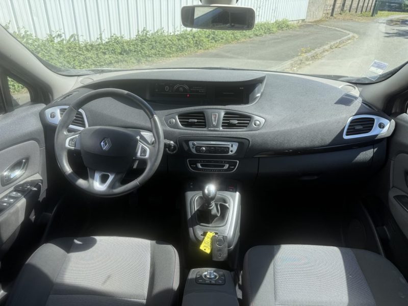 RENAULT SCENIC 3 1.6 DCI - 16V TURBO 2012
