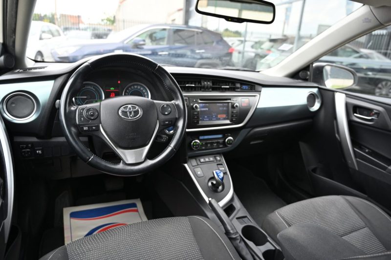 TOYOTA AURIS 1.8 HSD 136CH DYNAMIC 12/2013