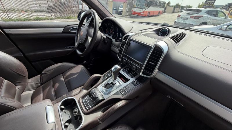 Porsche Cayenne II Turbo 4.8 V8 500cv Tiptronic 8