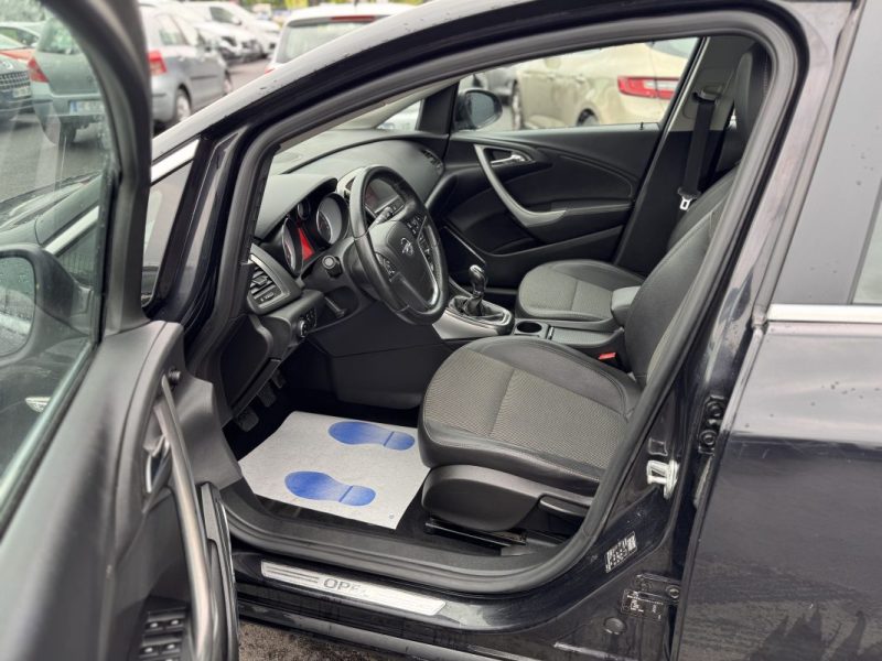 OPEL ASTRA 1.4 TURBO 140 Connect