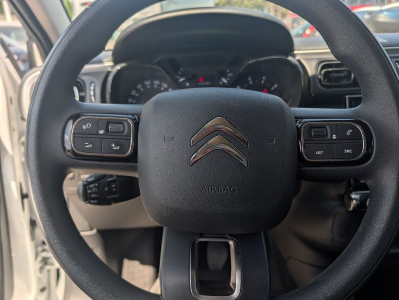 Citroen c3 ii 1.2 puretech 110ch shine 56.000kms excellent etat bm6 apple car play camera de recul e