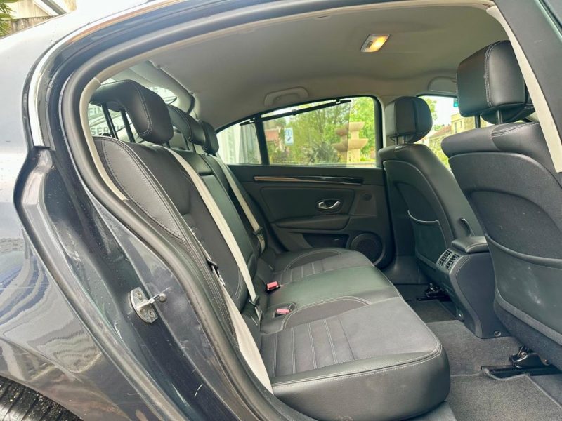 RENAULT LAGUNA III 1.5 dCi 110 BOSE EDITION 