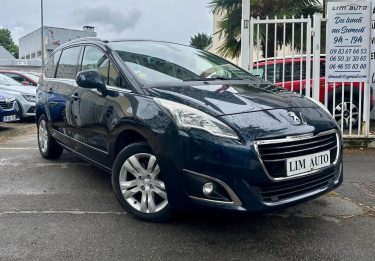 PEUGEOT 5008 1.6 BlueHDI 120 ALLURE 7 Places
