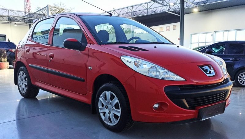 PEUGEOT 206+ 5P 1ER MAIN GARANTIE 6MOIS