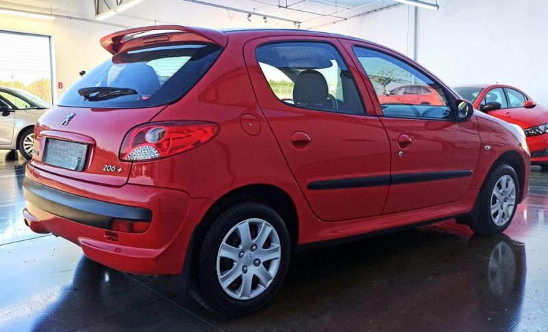 PEUGEOT 206+ 5P 1ER MAIN GARANTIE 6MOIS