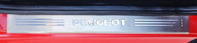 PEUGEOT 206+ 5P 1ER MAIN GARANTIE 6MOIS