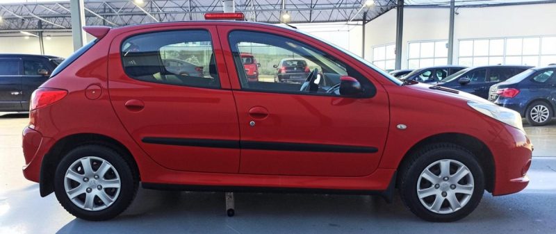 PEUGEOT 206+ 5P 1ER MAIN GARANTIE 6MOIS