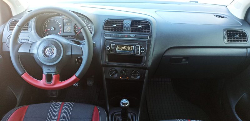 VOLKSWAGEN POLO 1.2 70CV CONFORT 5PORTES 1ER MAIN GARANTIE 6MOIS