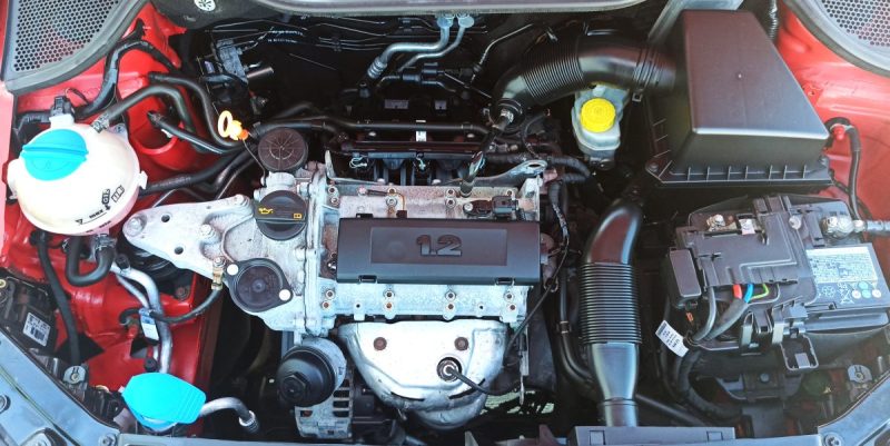 VOLKSWAGEN POLO 1.2 70CV CONFORT 5PORTES 1ER MAIN GARANTIE 6MOIS