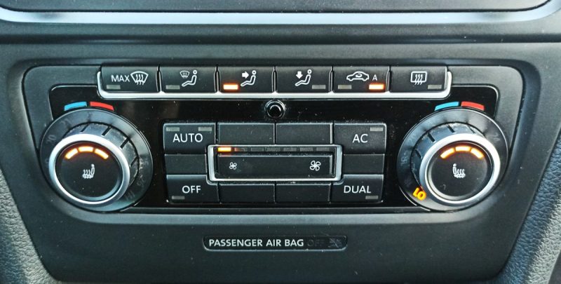 VOLKSWAGEN GOLF 1.6 TDI 110CV TEAM 5PORTES GARANTIE 6MOIS