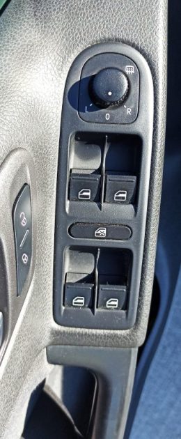 VOLKSWAGEN GOLF 1.6 TDI 110CV TEAM 5PORTES GARANTIE 6MOIS