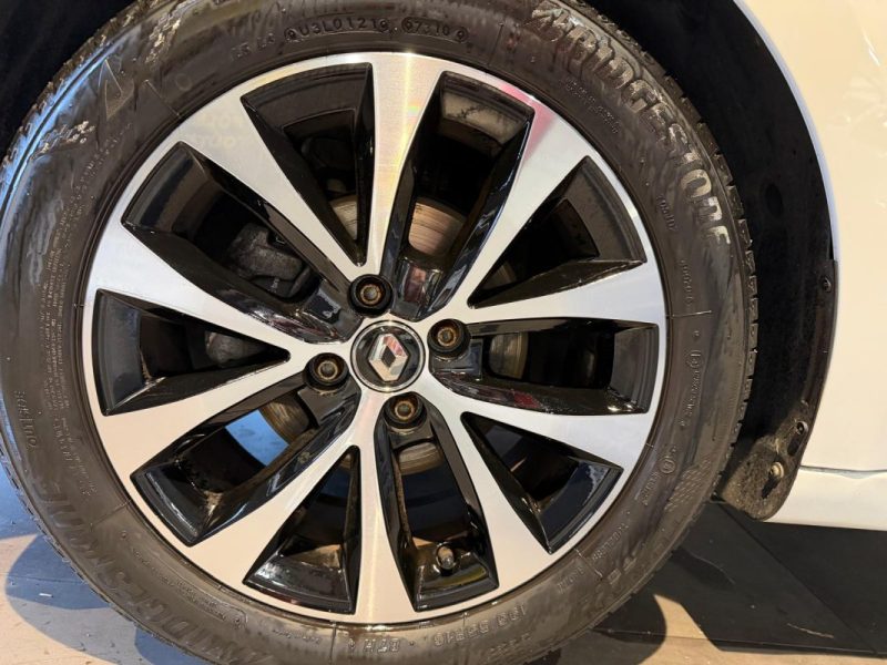 RENAULT CLIO  TCE 90 INTENS CAMERA 360° / GRAND ECRAN 9.3P / ANGLES MORTS  2021