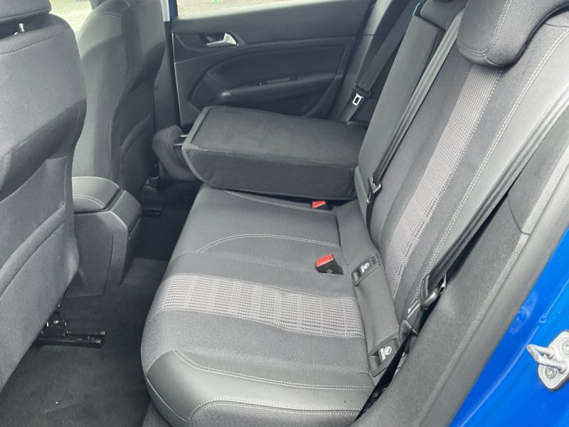 PEUGEOT  308  1,5 BLUE-HDI 130 CV ALLURE PACK  *CAMÉRA DE RECUL - BOÎTE 6 VITESSES 