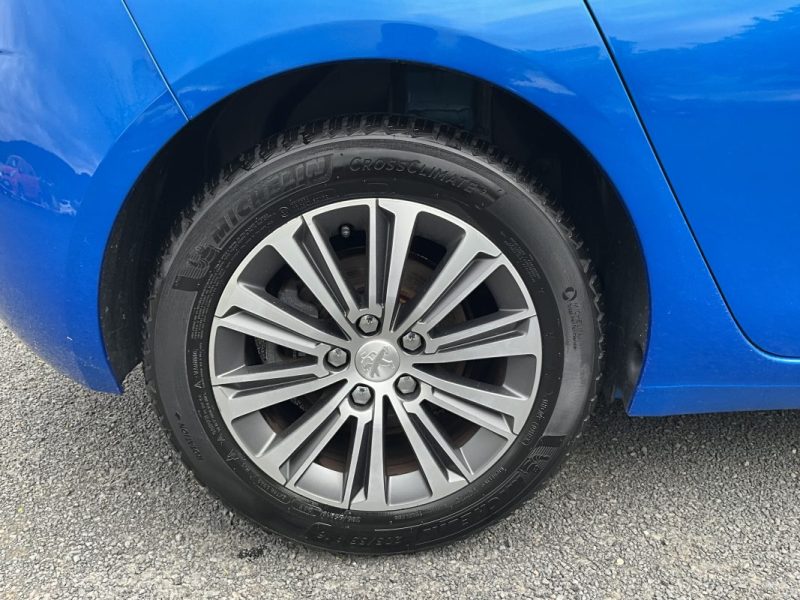 PEUGEOT  308  1,5 BLUE-HDI 130 CV ALLURE PACK  *CAMÉRA DE RECUL - BOÎTE 6 VITESSES 