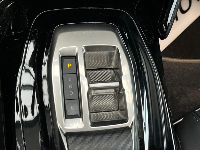 🚗 PEUGEOT 2008 II e-2008 138ch ⚡ ⚙️ 📱 CarPlay 📷 Caméra de recul 🧭 GPS 🪑 Semi cuir 🛡️ Garantie