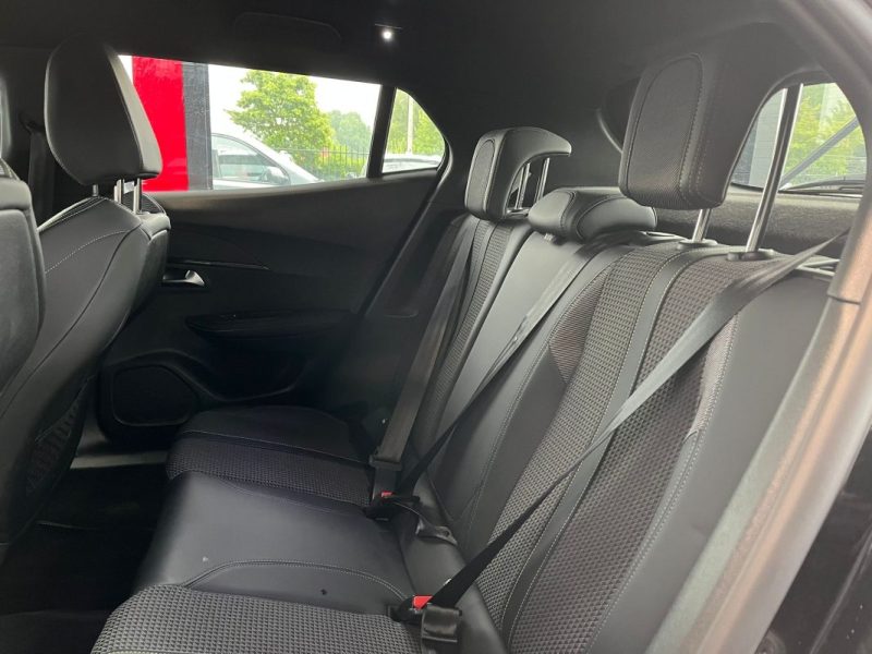 🚗 PEUGEOT 2008 II e-2008 138ch ⚡ ⚙️ 📱 CarPlay 📷 Caméra de recul 🧭 GPS 🪑 Semi cuir 🛡️ Garantie