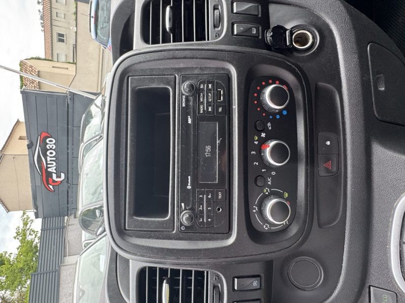 NISSAN NV300 L1H1 3T0 2.0 DCI 145CH S/S TEKNA 2021