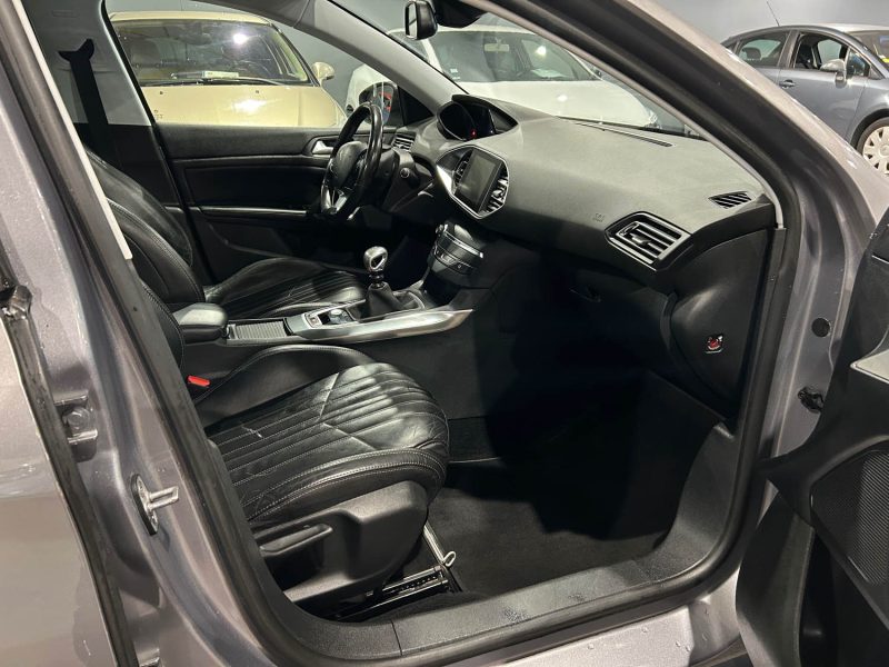 PEUGEOT 308 II 1.6 E-HDI 115CH