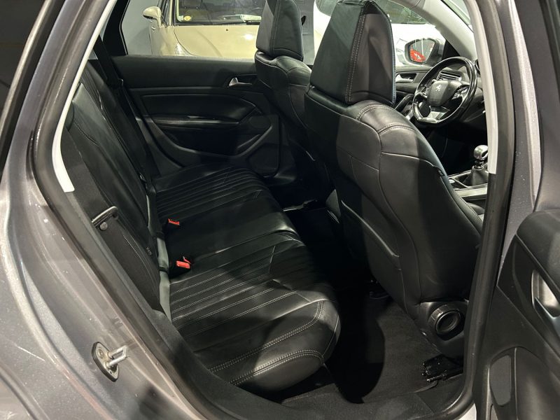 PEUGEOT 308 II 1.6 E-HDI 115CH