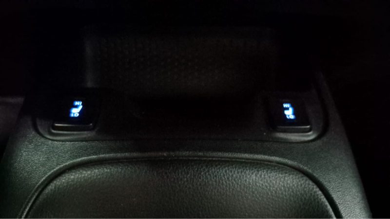TOYOTA COROLLA TOURING SPORTS 122cv DYNAMIC BUSINESS/1 ERE MAIN/TVA RECUPERABLE