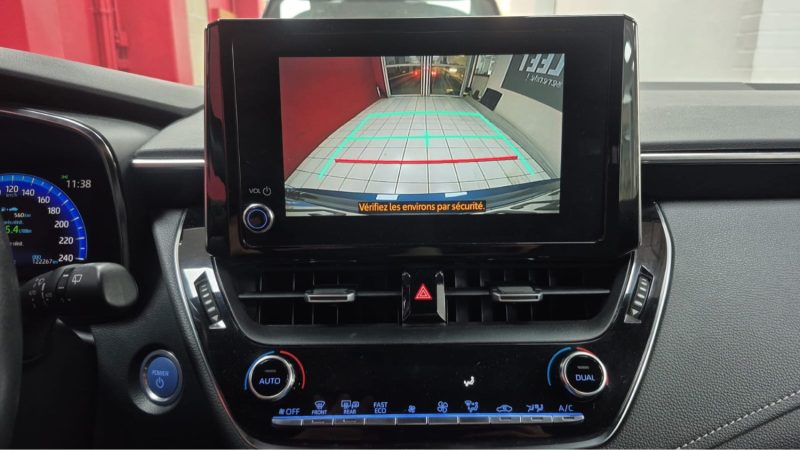 TOYOTA COROLLA TOURING SPORTS 122cv DYNAMIC BUSINESS/1 ERE MAIN/TVA RECUPERABLE