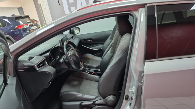 TOYOTA COROLLA TOURING SPORTS 184cv DESIGN + TOIT PANORAMIQUE/1 ERE MAIN/TVA RECUPERABLE