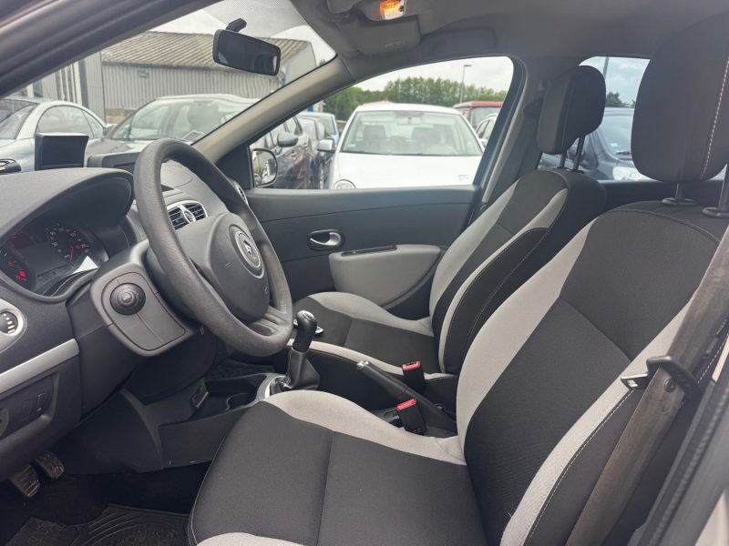 Renault CLIO 1.5 DCI 55KW 75 CH 2012