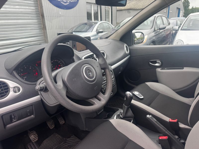Renault CLIO 1.5 DCI 55KW 75 CH 2012