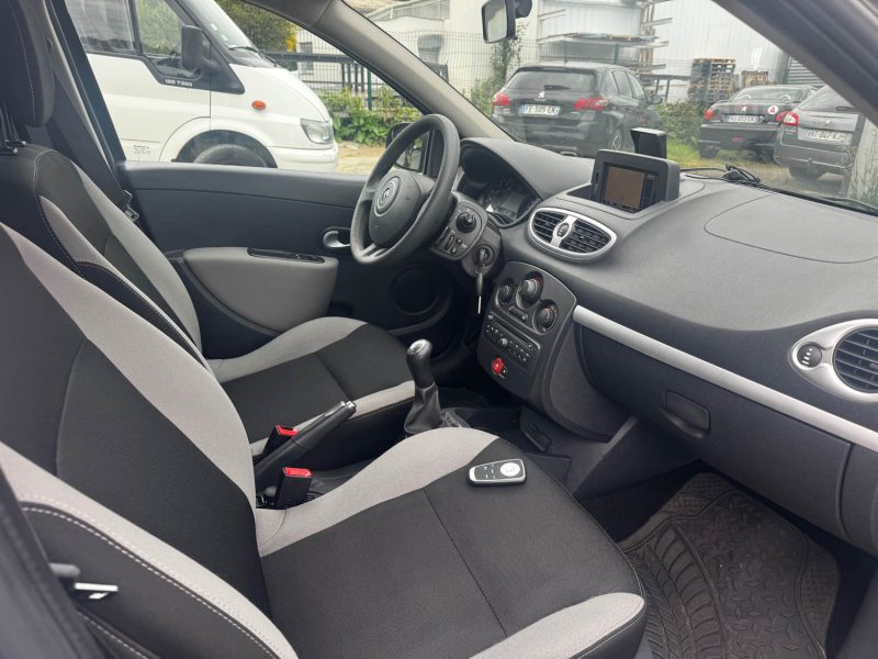 Renault CLIO 1.5 DCI 55KW 75 CH 2012