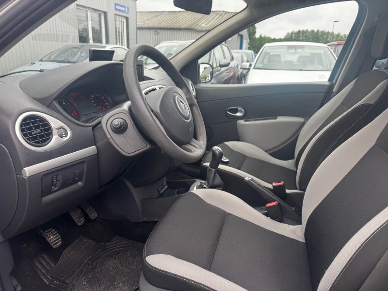 Renault CLIO 1.5 DCI 55KW 75 CH 2012